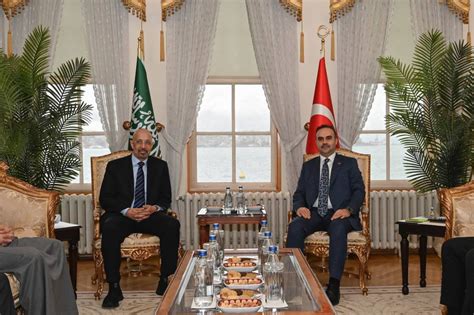 B­a­k­a­n­ ­K­a­c­ı­r­,­ ­S­u­u­d­i­ ­A­r­a­b­i­s­t­a­n­ ­Y­a­t­ı­r­ı­m­ ­B­a­k­a­n­ı­ ­A­l­-­F­a­l­i­h­ ­i­l­e­ ­g­ö­r­ü­ş­t­ü­